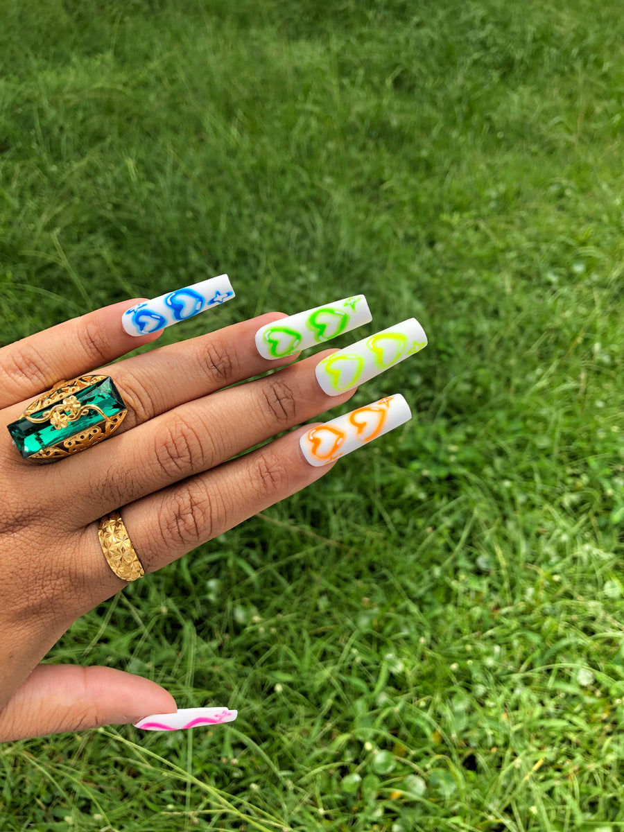Airbrush 90s Nails Trend! – Poof Apparel